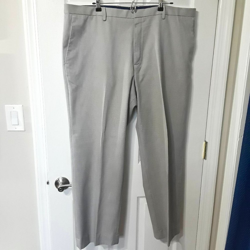 Banana Republic Non Iron Slim Fit Pant 42W x 32L